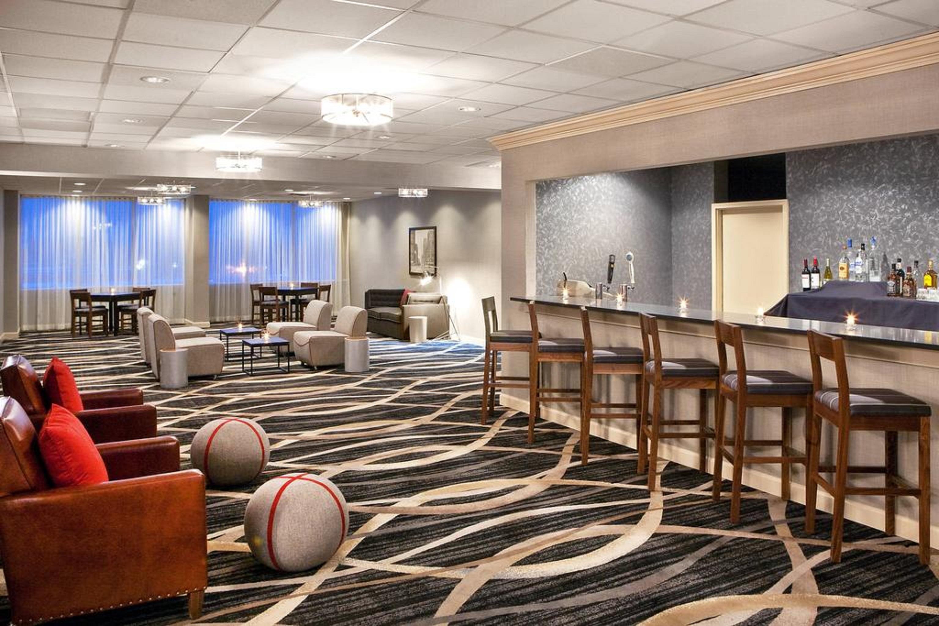 Four Points By Sheraton Cleveland Airport Экстерьер фото