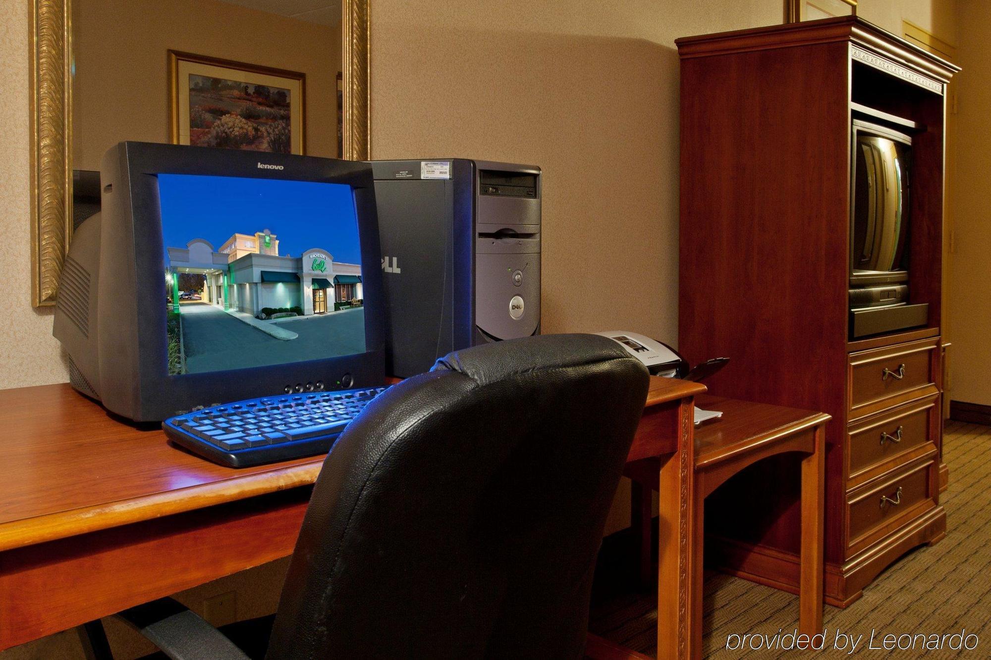 Four Points By Sheraton Cleveland Airport Экстерьер фото