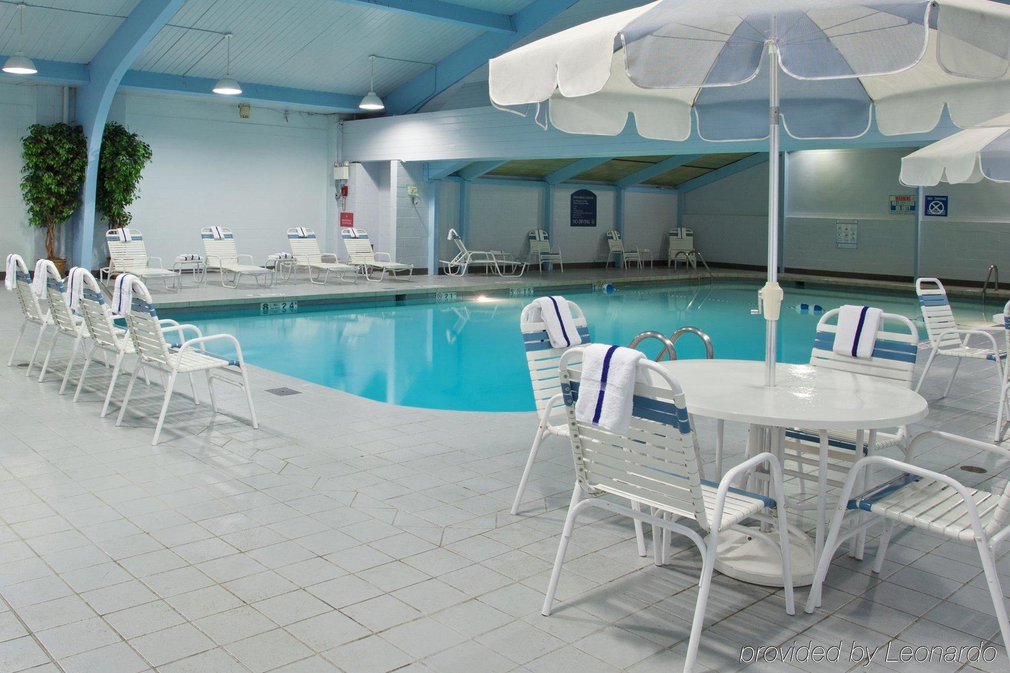 Four Points By Sheraton Cleveland Airport Экстерьер фото