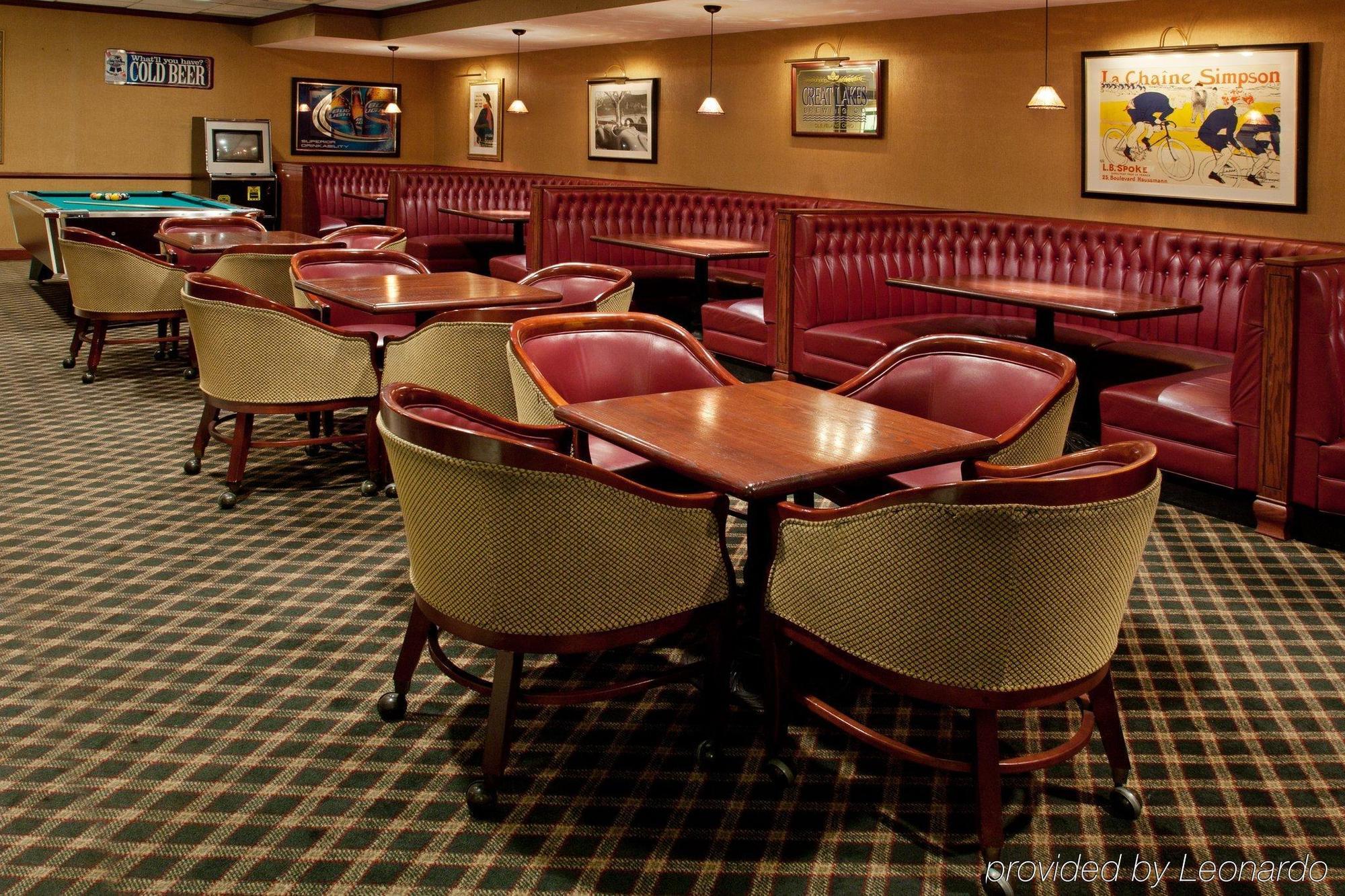 Four Points By Sheraton Cleveland Airport Экстерьер фото