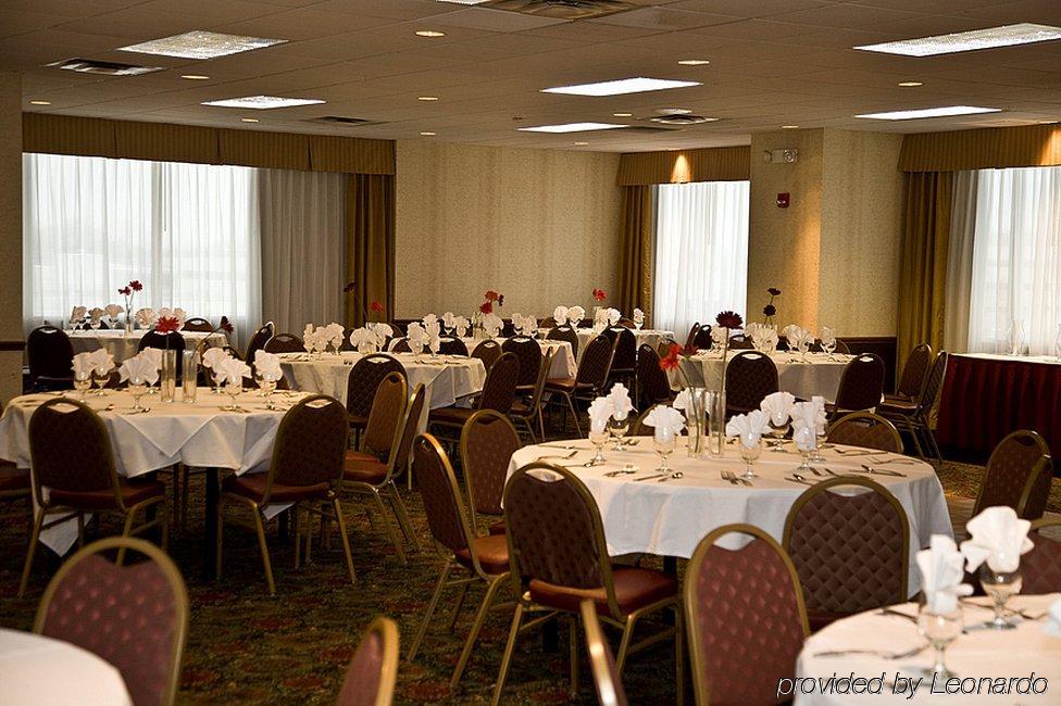Four Points By Sheraton Cleveland Airport Экстерьер фото