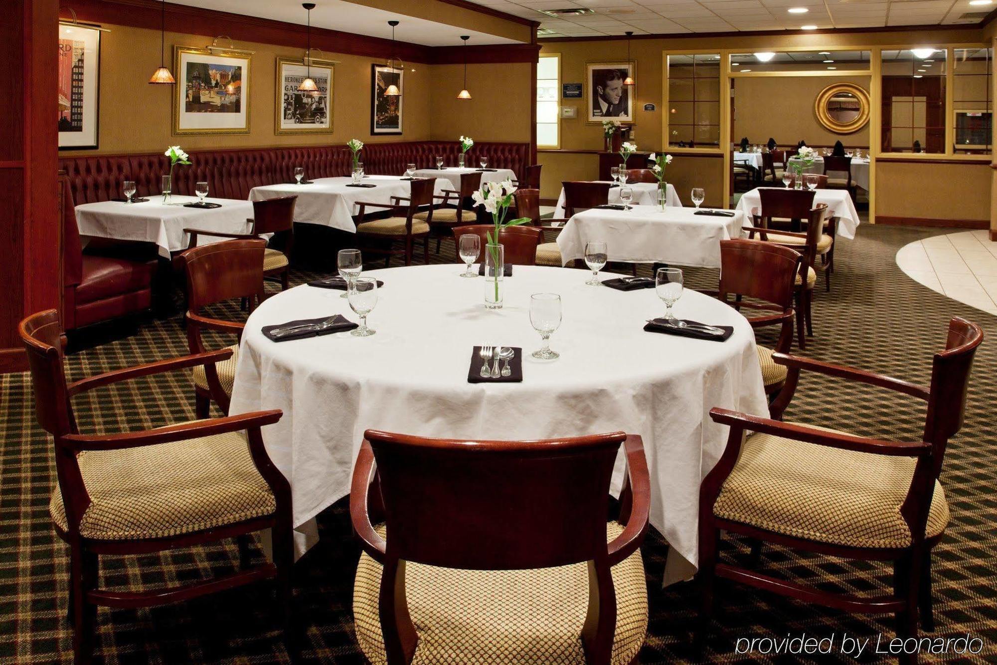 Four Points By Sheraton Cleveland Airport Экстерьер фото